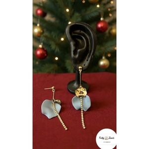 Elegant Gold and Blue Floral Earrings